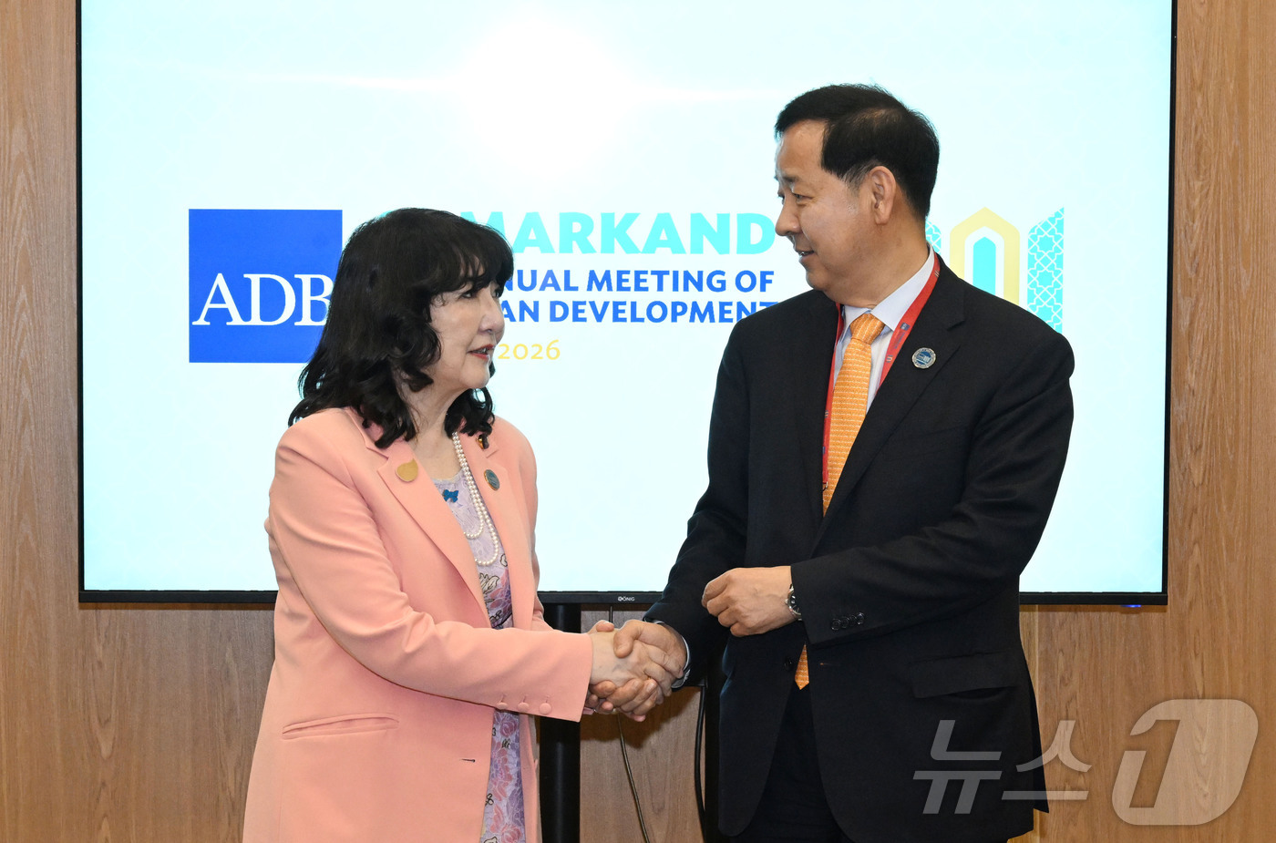 (서울=뉴스1) = 한.중.일 재무장관회의, ASEAN+3 재무장관회의 및 아시아개발은행(ADB) 연차총회 참석차 우즈베키스탄 사마라칸트를 방문한 구윤철 부총리 겸 재정경제부 장관 …