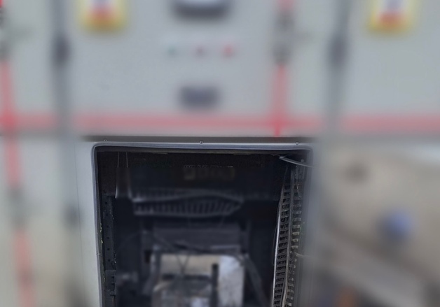 부산신항 부두 변전소서 감전 사고…20대 사망