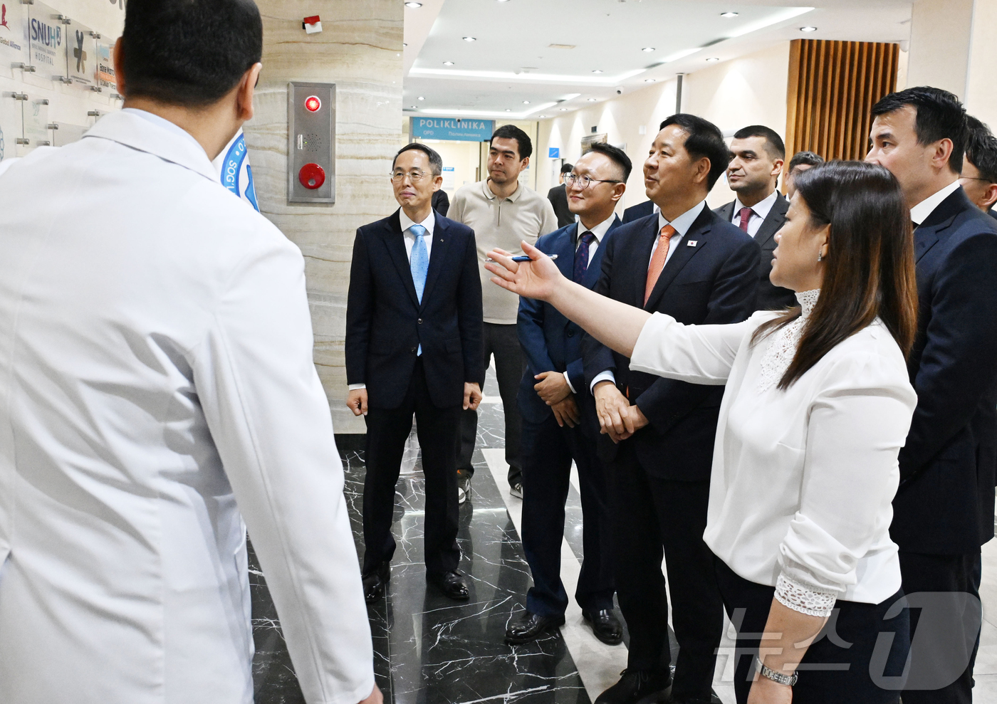 (서울=뉴스1) = 한.중.일 재무장관회의 및 ASEAN+3 재무장관회의, 아시아개발은행(ADB) 연차총회 참석차 우즈베키스탄을 방문 중인 구윤철 부총리 겸 재정경제부 장관이 2일 …