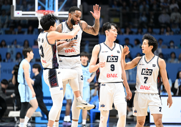 부산 KCC, KBL 사상 첫 5·6위 챔프전에서 기선제압 승리