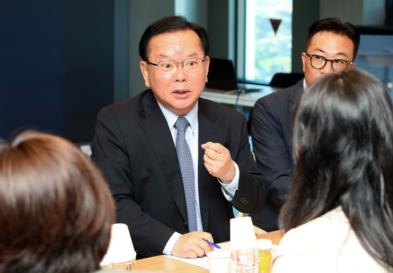 수성알파시티 찾은 김부겸 후보