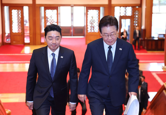 출근하는 이재명 대통령