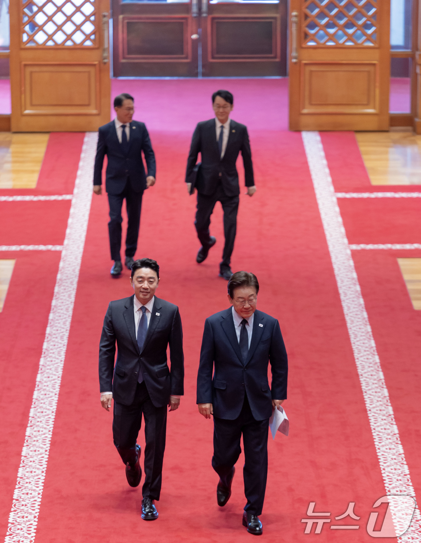 (서울=뉴스1) 이재명 기자 = 이재명 대통령이 6일 청와대로 출근하고 있다. 2026.5.6/뉴스1