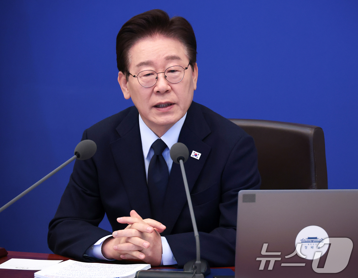 (서울=뉴스1) 허경 기자 = 이재명 대통령이 6일 청와대에서 열린 비상경제점검회의 겸 국무회의에서 발언하고 있다. (청와대통신사진기자단) 2026.5.6/뉴스1