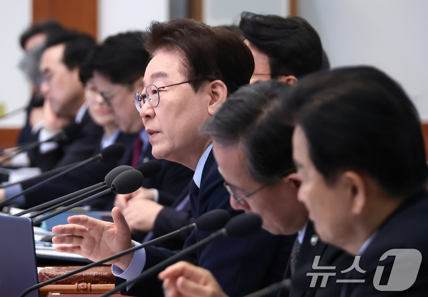 (서울=뉴스1) 허경 기자 = 이재명 대통령이 6일 청와대에서 열린 비상경제점검회의 겸 국무회의에서 발언하고 있다. (청와대통신사진기자단) 2026.5.6/뉴스1