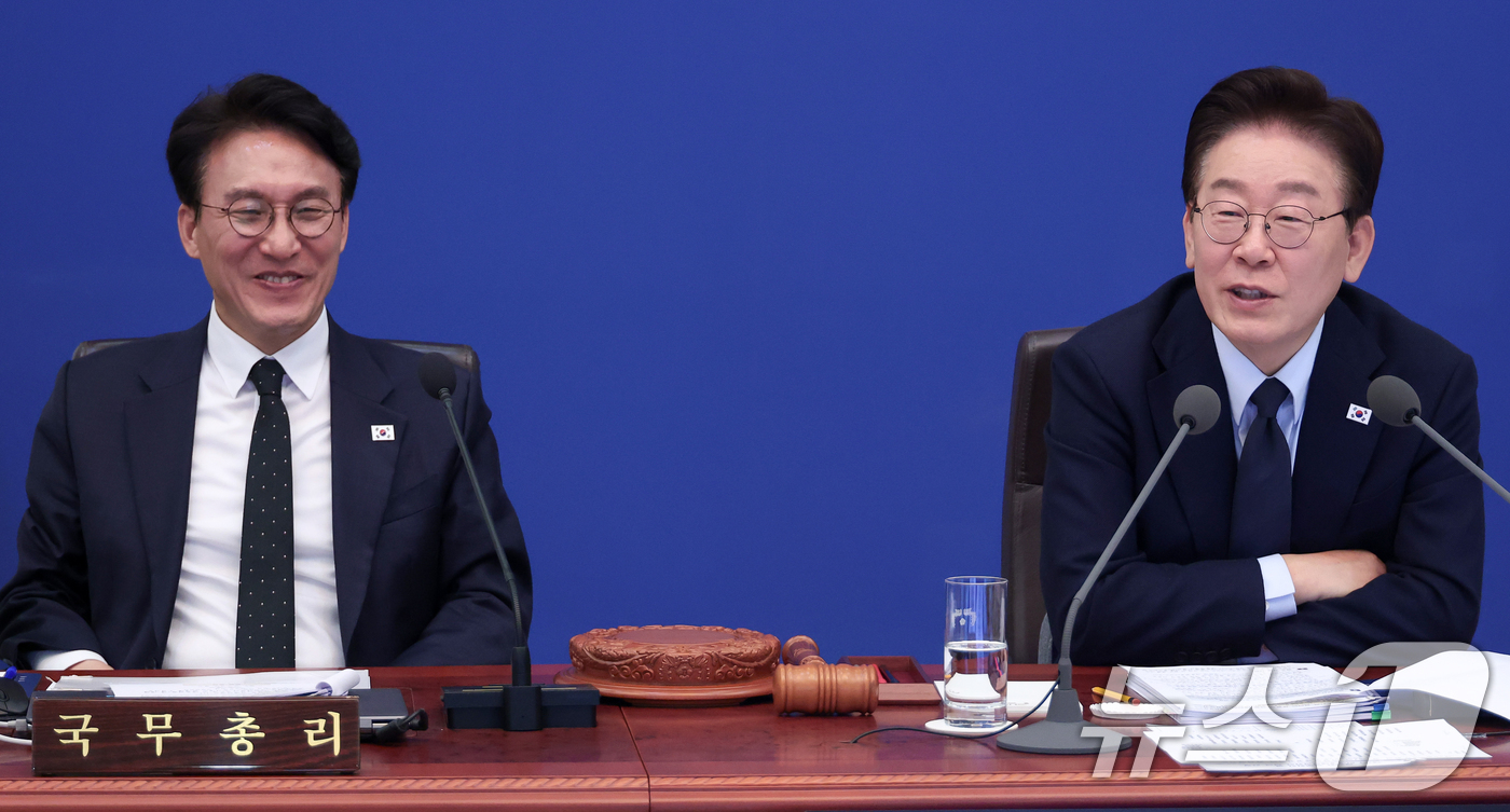 (서울=뉴스1) 허경 기자 = 이재명 대통령이 6일 청와대에서 열린 비상경제점검회의 겸 국무회의에서 발언하고 있다. (청와대통신사진기자단) 2026.5.6/뉴스1