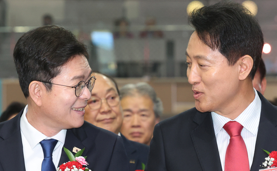 정원오·오세훈, 웃고는 있지만