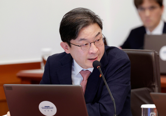 '사람 살리는 금융' 보고한 이억원 금융위원장…李 "잘 하셨다"