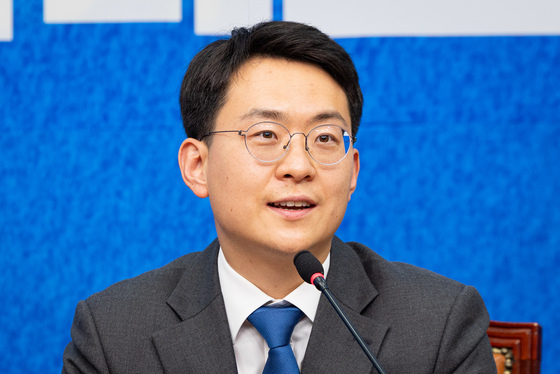 與 "균형발전" 野 "직권남용"…'삼전닉스 호남 투자설' 충돌
