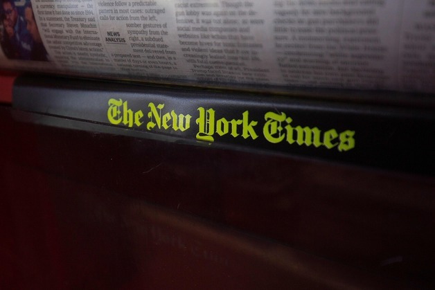 美고용평등기회위, NYT 고소…"승진서 백인 남성 차별"