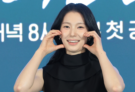 한동희, 브라운관 첫 주연