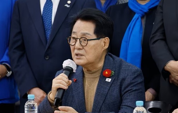 박지원 "국회의장 마치면 손자 보러 가겠다"…정계은퇴 '배수진'