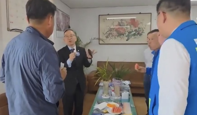 공무원노조 "김문수 의원 '따까리' 발언, 오만한 선민의식 민낯"