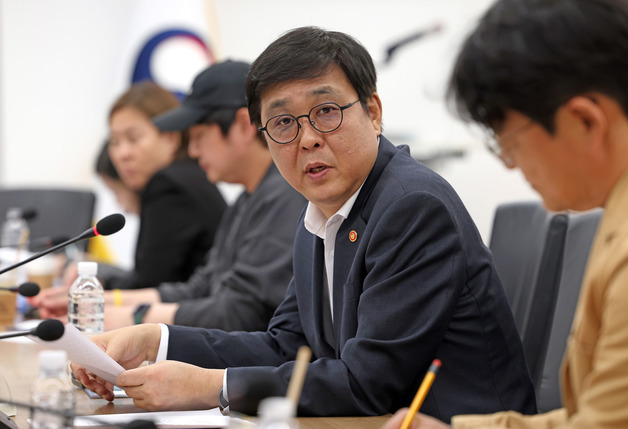 무단이탈 여행사 퇴출·100억 사업 깐깐하게…문체부 관광 질서 정조준