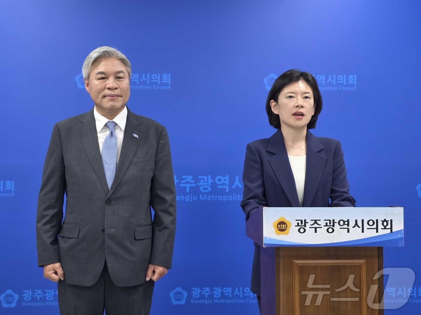 (광주=뉴스1) 서충섭 기자 = 배수진 조국혁신당 광주 광산을 후보가 6일 광주시의회서 보궐선거 출마 기자회견을 하고 있다. 2026.5.6/뉴스1