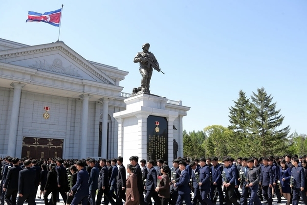 '3대 혁명·건설 혁명' 총력 독려…"전면적 발전 가속" 강조[데일리 북한]