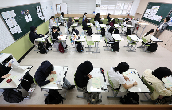 긴장 감도는 고3 교실
