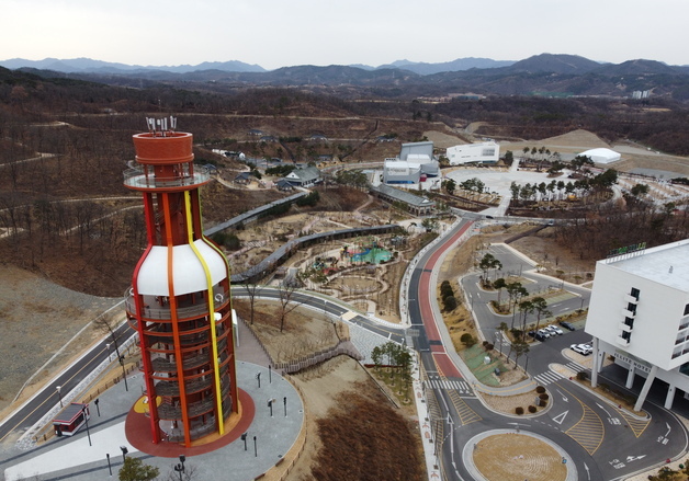 "버스·기차 타고 오세요"…톡톡 튀는 영동군 관광객 유치전