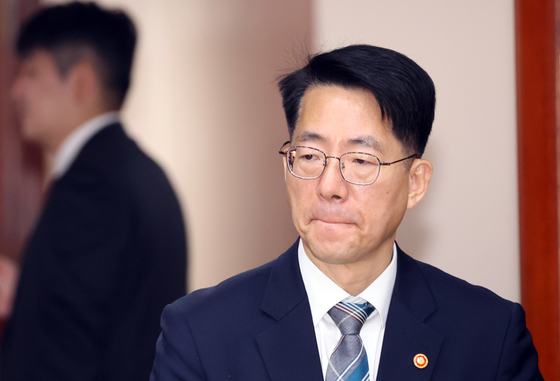 민생물가 특별관리 관계장관 TF 회의 참석하는 황종우 장관
