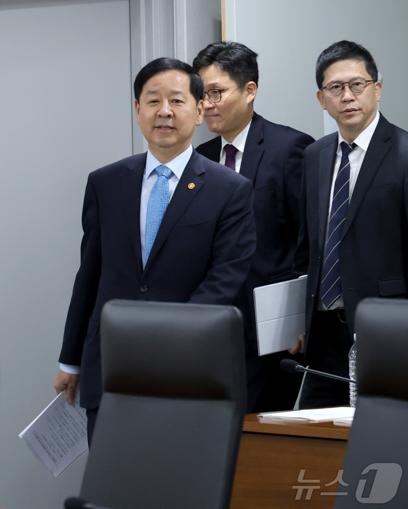 (세종=뉴스1) 김기남 기자 = 구윤철 부총리 겸 재정경제부 장관이 7일 세종시 정부세종청사에서 민생물가 특별관리 관계장관 TF 회의에 참석하고 있다. 2026.5.7/뉴스1