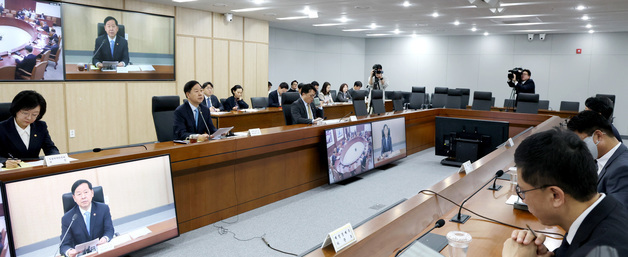 민생물가 특별관리 관계장관 TF 발언하는 구윤철 부총리