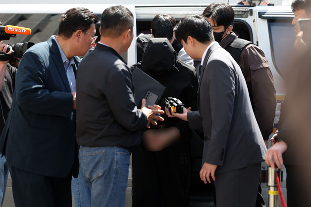 여고생 흉기 피습범 휴대전화 포렌식…범행 동기 분석에 수사력 집중