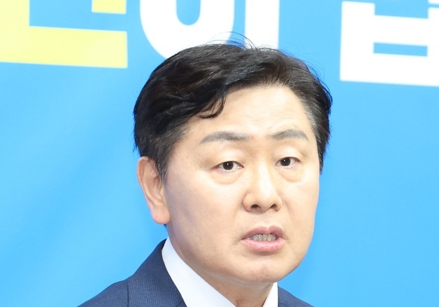 김관영 전북지사, 무소속 출마 공식 선언…"도민의 선택 받겠다"