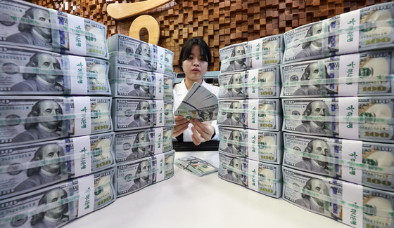 4월 외환보유액 4278억 달러...세계 12위