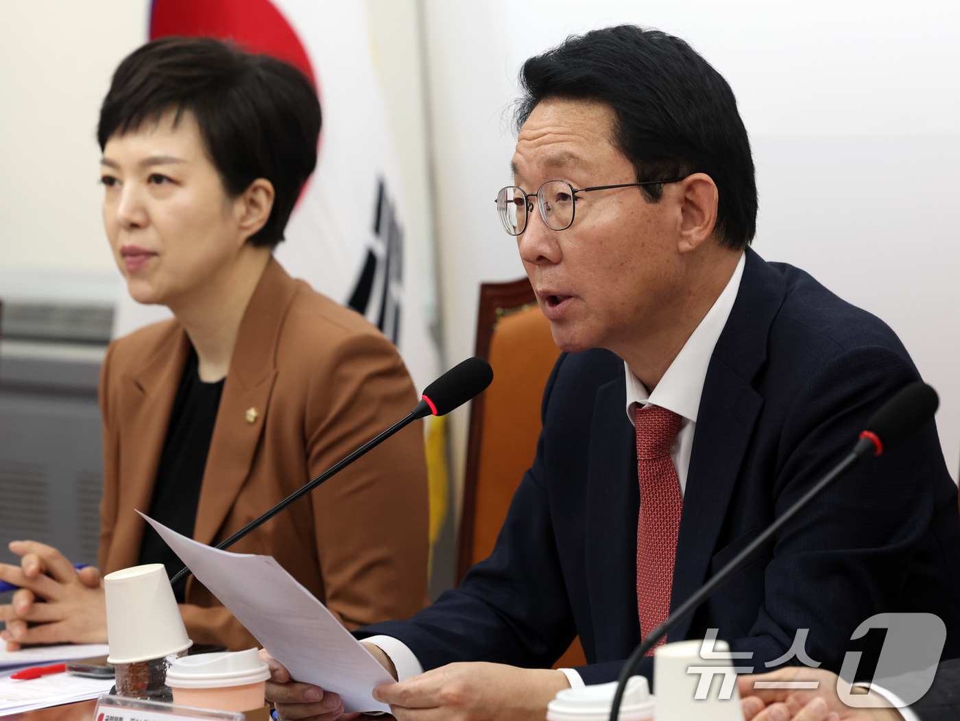 (서울=뉴스1) 황기선 기자 = 김상훈 국민의힘 주식 및 디지털자산 밸류업특별위원회 위원장이 7일 오전 서울 여의도 국회에서 열린 자본시장 밸류업을 위한 특위 입법보고회를 마치고 …