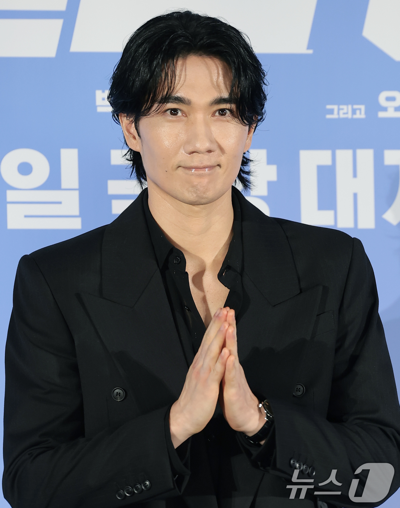(서울=뉴스1) 권현진 기자 = 배우 엄태구가 7일 서울 광진구 롯데시네마 건대입구에서 열린 영화 '와일드 씽' 제작보고회에서 포즈를 취하고 있다.'와일드 씽'은 한때 가요계를 휩 …