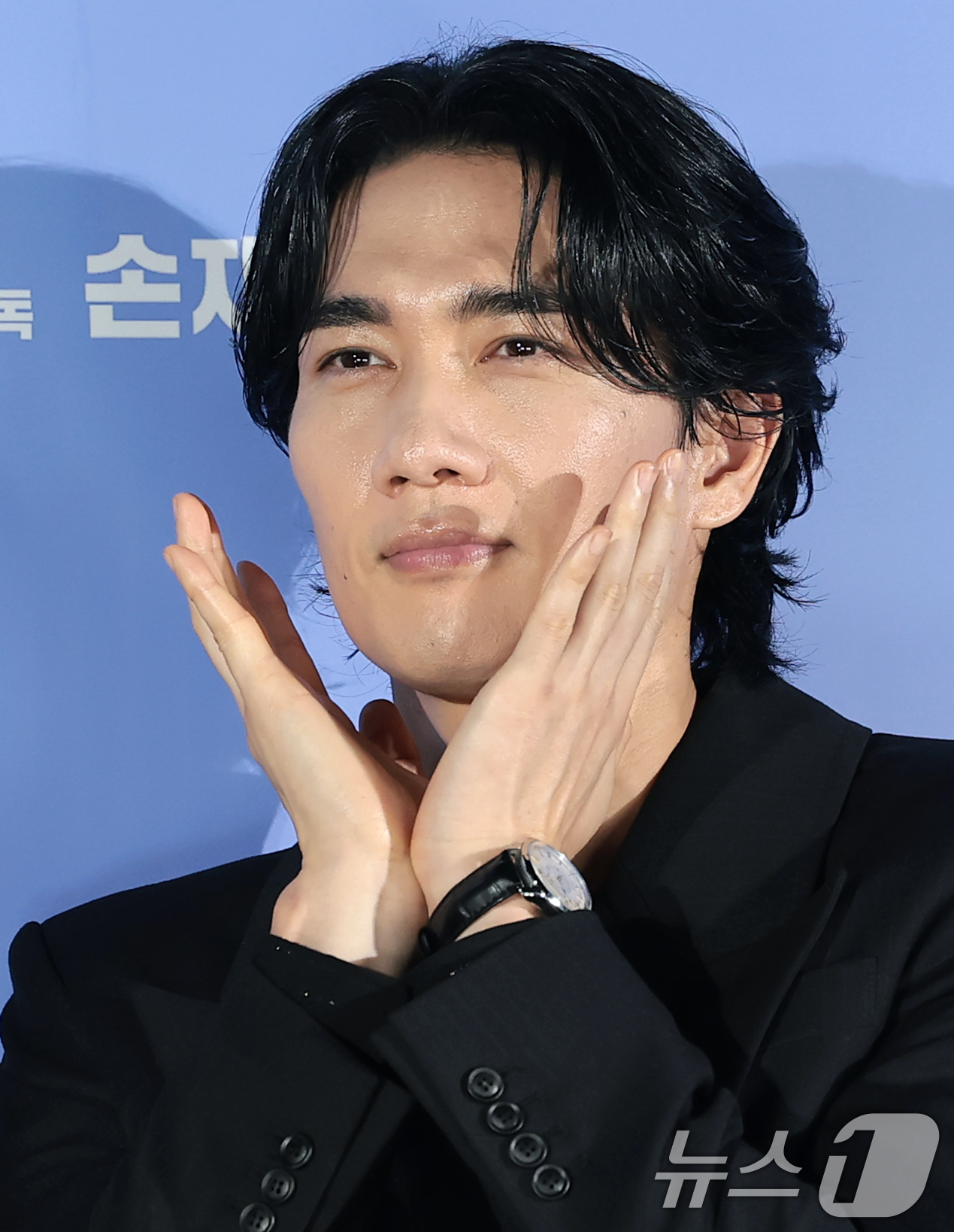(서울=뉴스1) 권현진 기자 = 배우 엄태구가 7일 서울 광진구 롯데시네마 건대입구에서 열린 영화 '와일드 씽'(감독 손재곤) 제작보고회에서 포즈를 취하고 있다.'와일드 씽'은 한 …