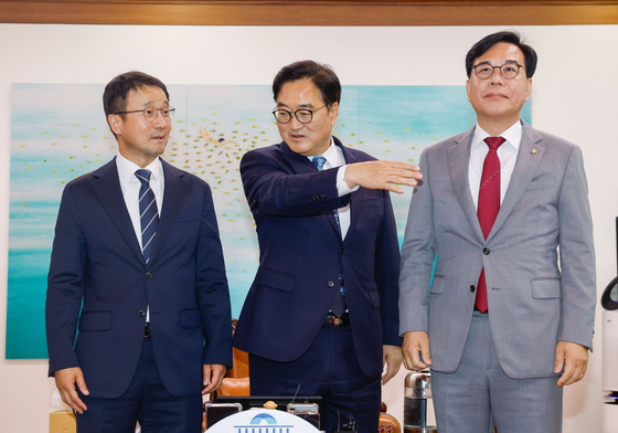 국회의장 만난 여야 원내대표
