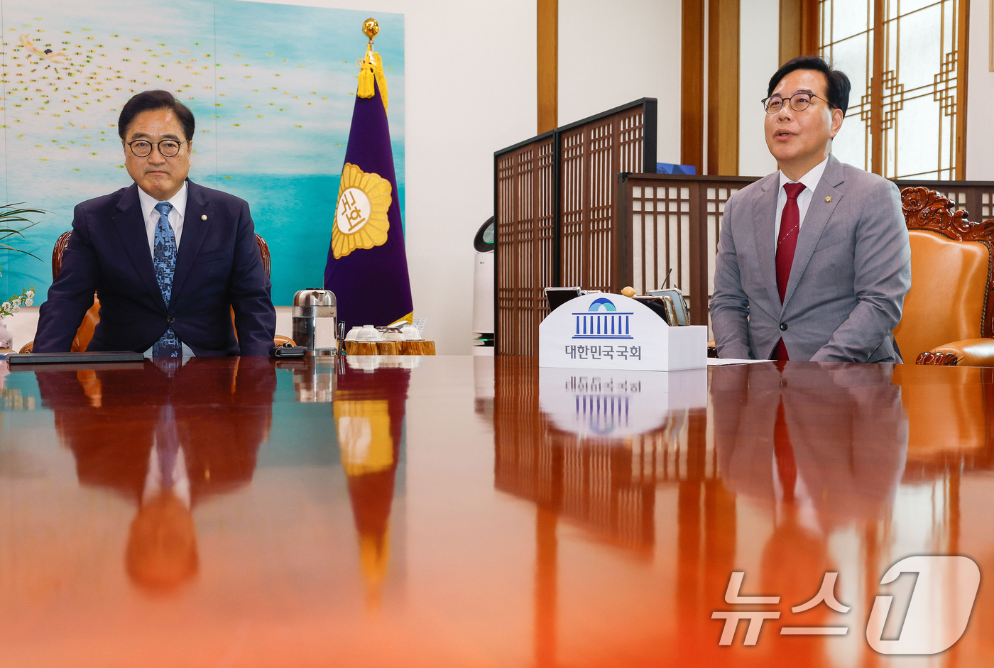 (서울=뉴스1) 황기선 기자 = 송언석 국민의힘 원내대표가 7일 서울 여의도 국회에서 열린 여야 원내대표 회동에서 모두발언을 하고 있다. (공동취재) 2026.5.7/뉴스1