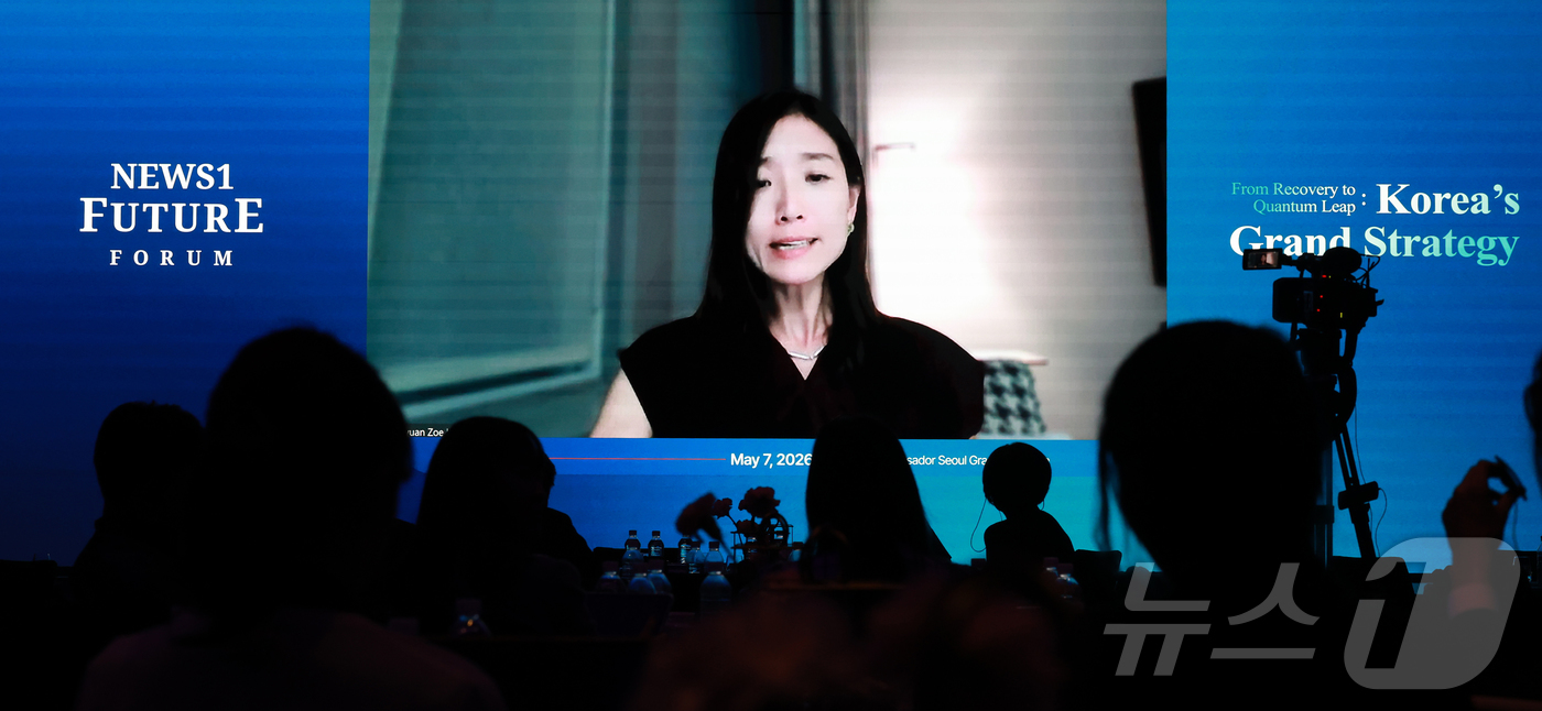 (서울=뉴스1) 임세영 기자 = 류종위안 미국외교협회(CFR) 선임연구원이 7일 서울 여의도 페어몬트 앰배서더 호텔에서 열린 뉴스1 미래포럼에서 중국의 기술혁신과 미국의 견제, 한 …