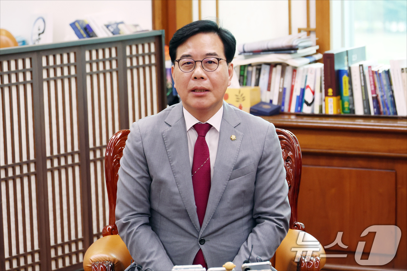 (서울=뉴스1) 황기선 기자 = 송언석 국민의힘 원내대표가 7일 서울 여의도 국회에서 열린 여야 원내대표 회동에서 모두발언을 하고 있다. (공동취재) 2026.5.7/뉴스1