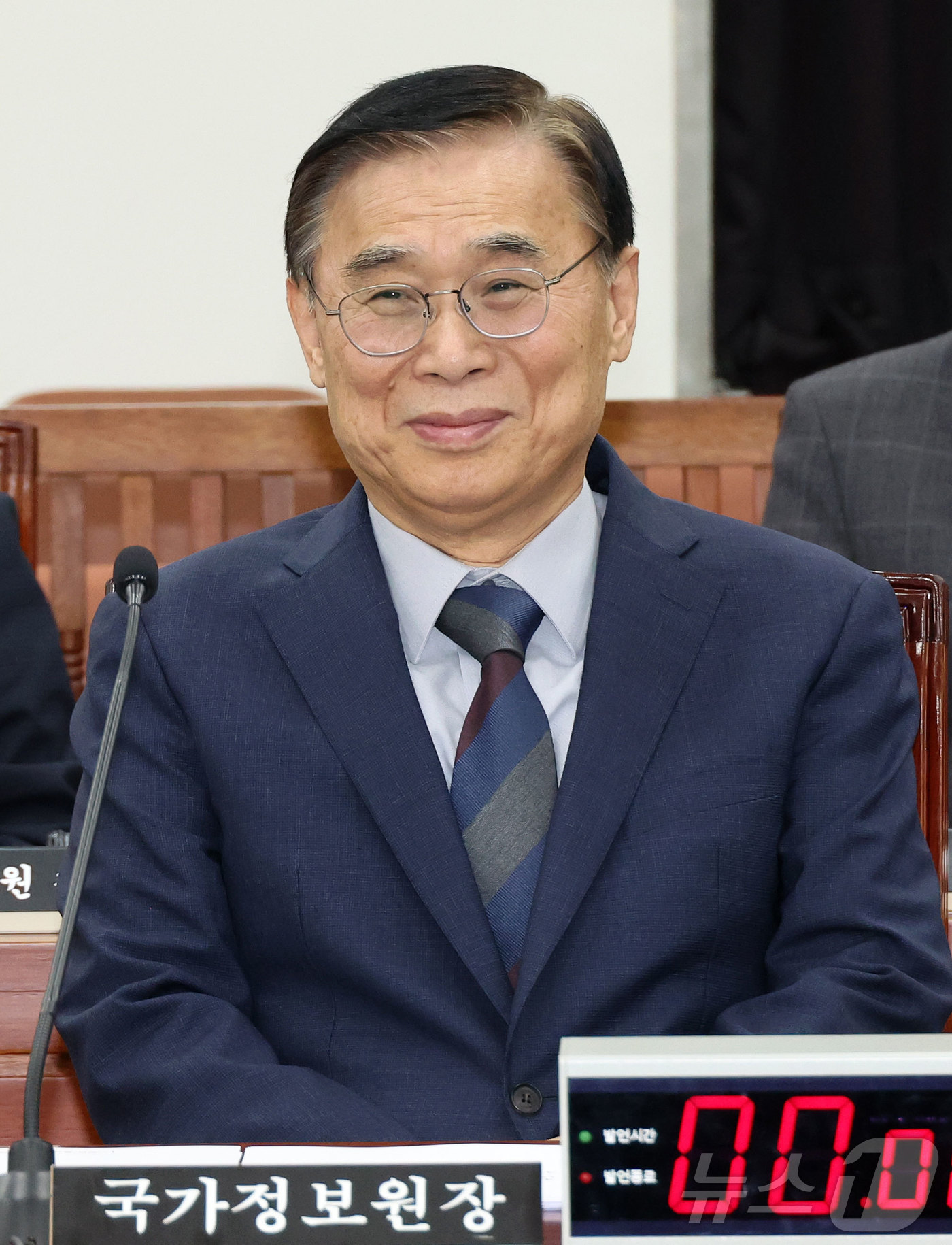 (서울=뉴스1) 국회사진기자단 = 이종석 국정원장이 7일 서울 여의도 국회에서 열린 정보위원회 전체회의에 자리하고 있다. (공동취재)  2026.5.7/뉴스1
