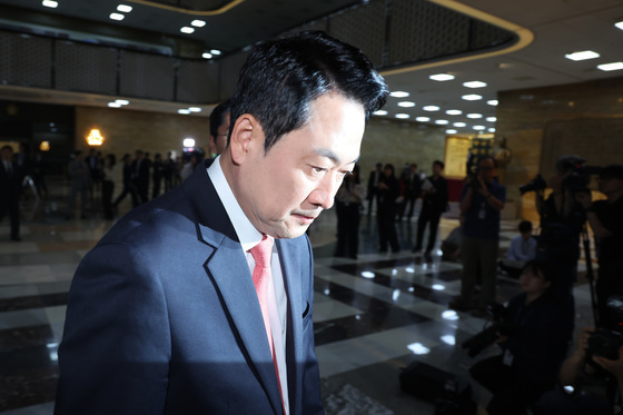 장동혁, 공약 발표에 외신 회견까지…주말엔 충청·부산 강행군