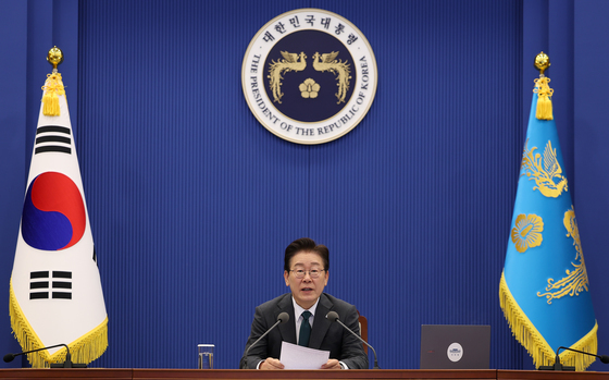 李대통령 "지방대 육성·비수도권 우대 대입 정책 효과 나타나"