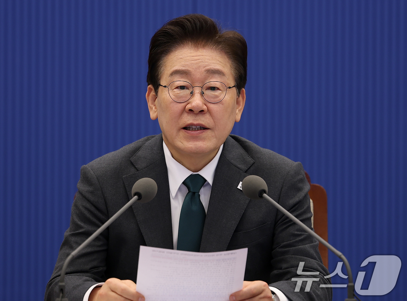(서울=뉴스1) 허경 기자 = 이재명 대통령이 7일 청와대에서 열린 수석보좌관회의에서 발언을 하고 있다. 2026.5.7/뉴스1