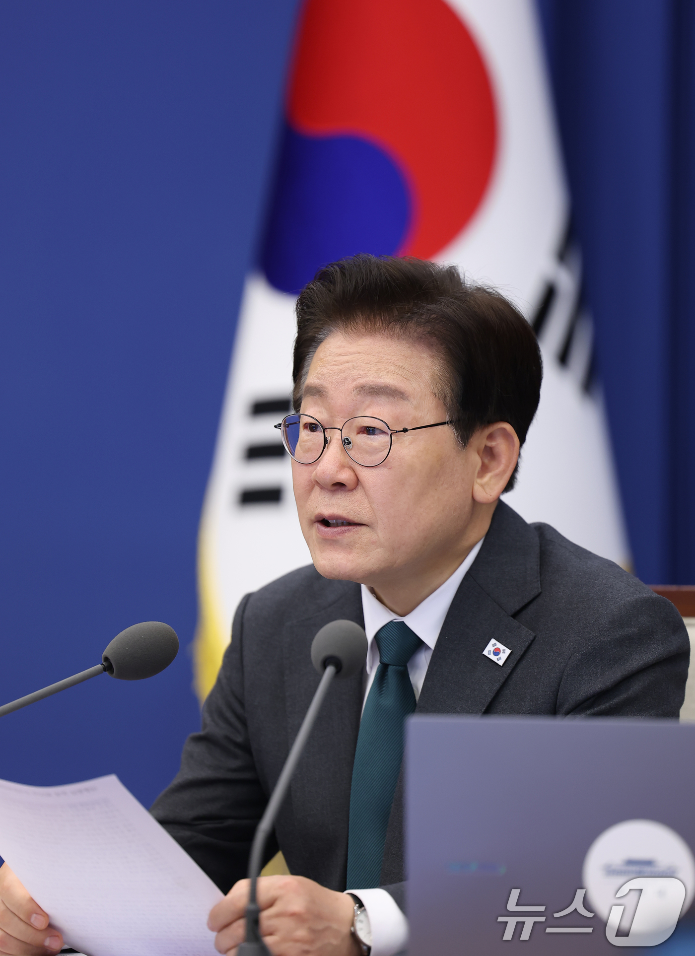 (서울=뉴스1) 허경 기자 = 이재명 대통령이 7일 청와대에서 열린 수석보좌관회의에서 발언을 하고 있다. 2026.5.7/뉴스1