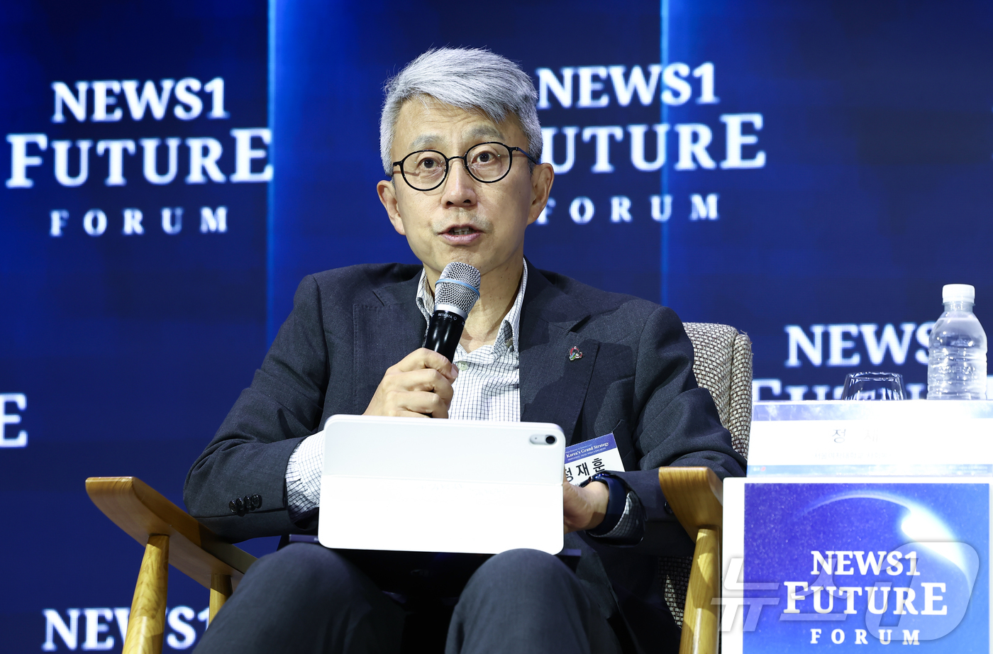 (서울=뉴스1) 김민지 기자 = 정재훈 서울여자대 사회복지학과 교수가 7일 서울 여의도 페어몬트 앰배서더 호텔에서 열린 뉴스1 미래포럼 세션3 대한민국 균형발전의 새로운 대안 지방 …