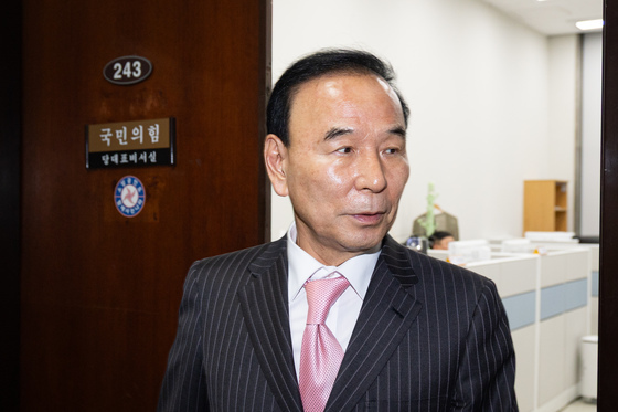 '정진석 보궐선거 후보 신청 철회' 당대표 면담 마친 박덕흠 국민의힘 공천관리위원장