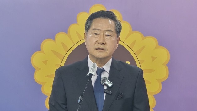 '민주당 러브콜'에 원성수 세종교육감 후보 "보선 출마 안 한다"