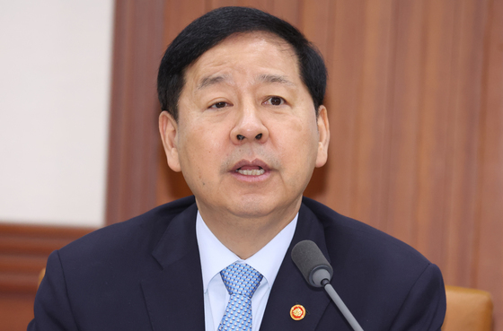 구윤철 "공급망 불확실성 계속…파고 잦아들 때까지 비상대응 키 단단히"