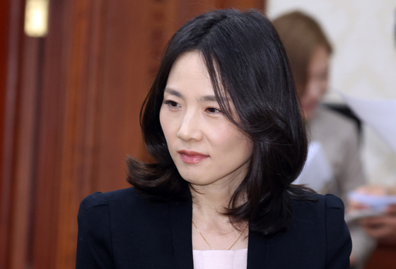 비상경제본부회의 참석하는 김진아 차관