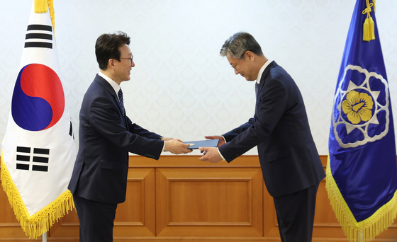 김민석 총리, 사행산업통합감독위원회 민간위원장 위촉