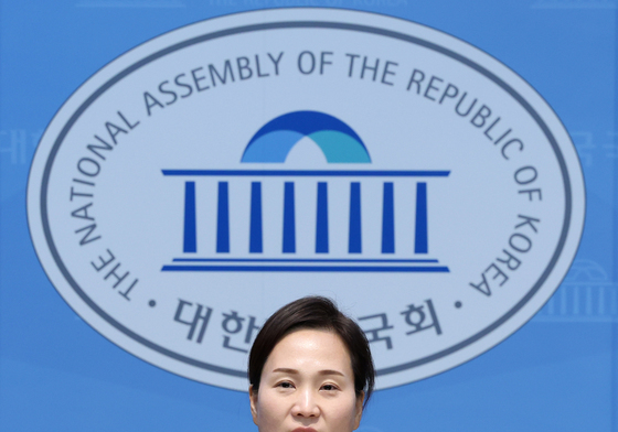 출마 선언하는 김민경 후보