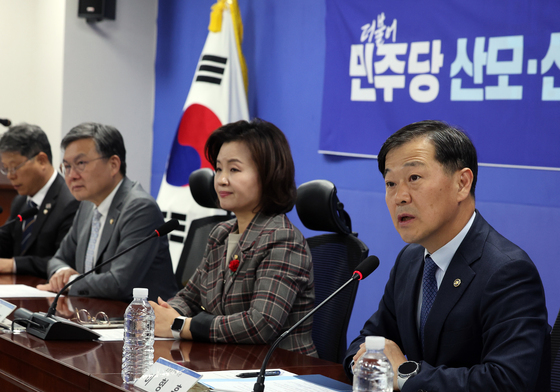 모두발언하는 이영훈 차관