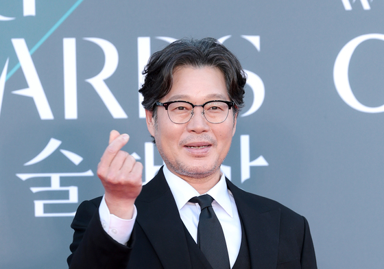 유재명, 믿고 보는 배우