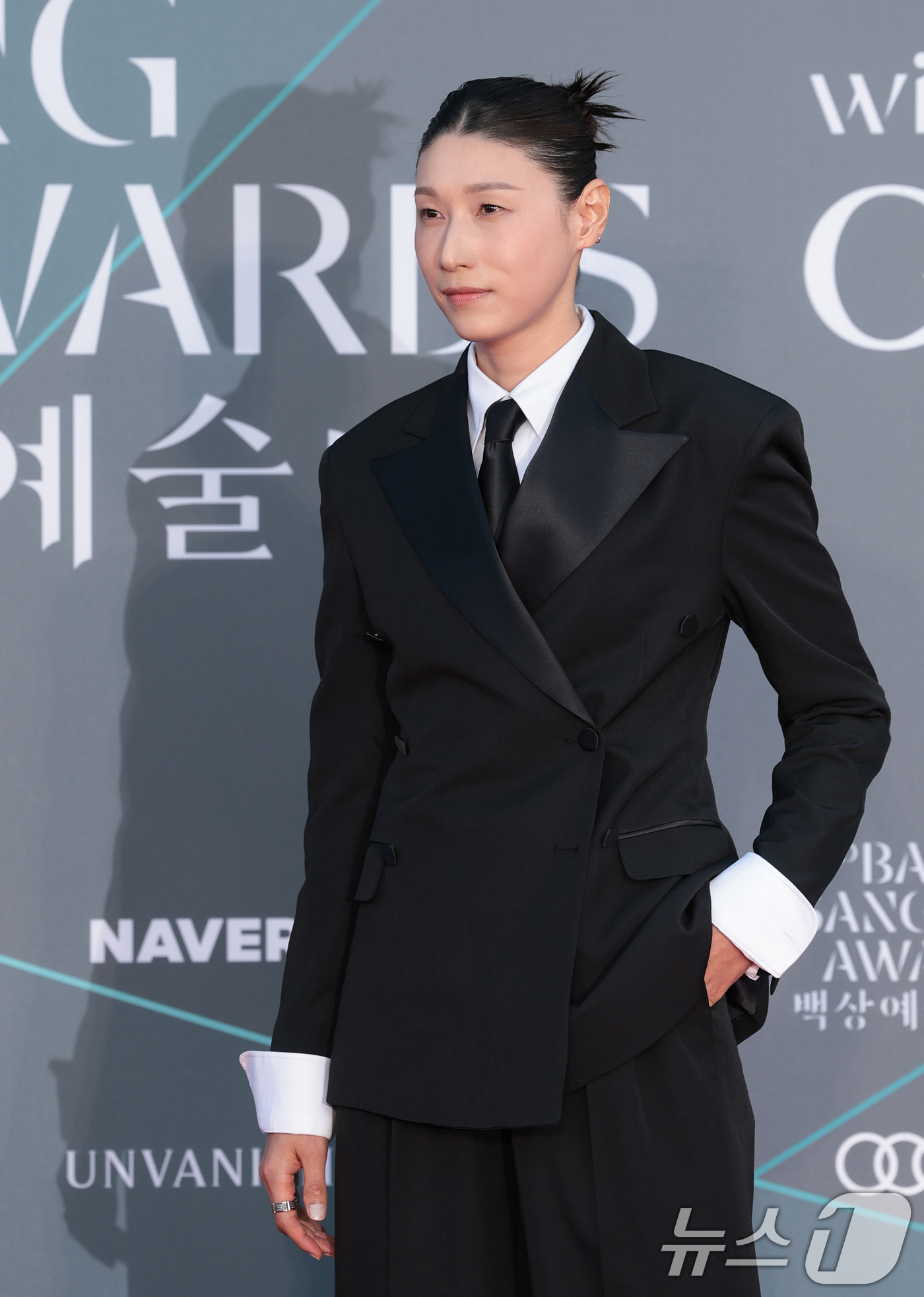 (서울=뉴스1) 권현진 기자 = 전 배구선수 김연경이 8일 서울 강남구 코엑스에서 열린 ‘제62회 백상예술대상’ 레드카펫 행사에 참석해 포즈를 취하고 있다. 2026.5.8/뉴스1 …